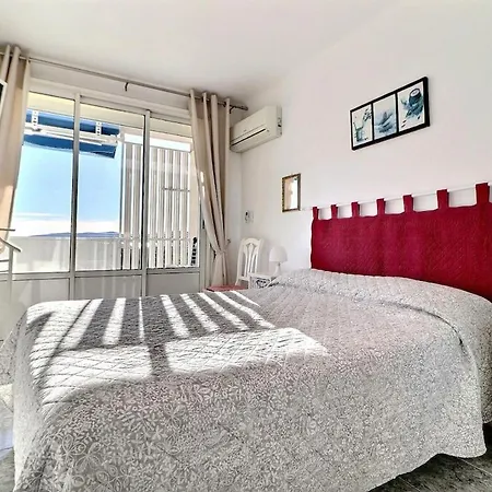 T2 Avec Vue A 5 Min De La * Fréjus